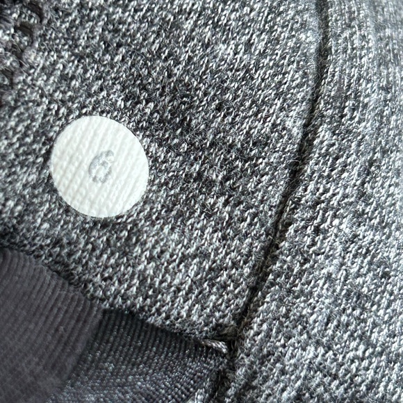 Lululemon Heathered Grey Fleece Interior Sweatpants - Picture 10 of 13